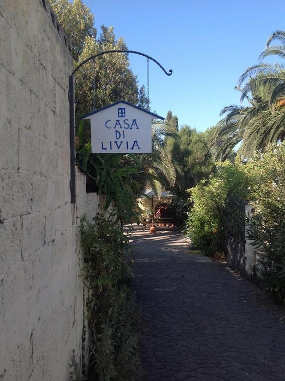 Casa Di Livia Apartment Sant'Anna Arresi Exterior photo